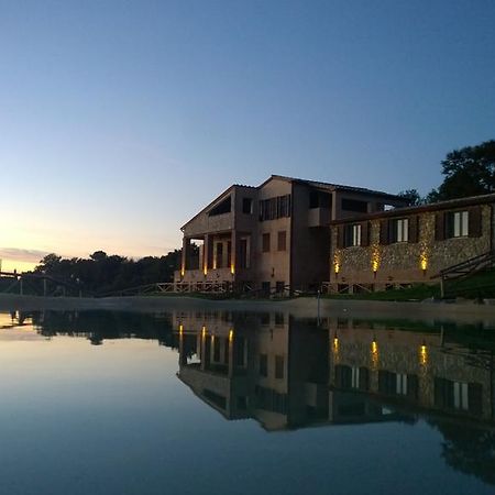 B&B Casale Di Poggioferro Скансано Екстериор снимка