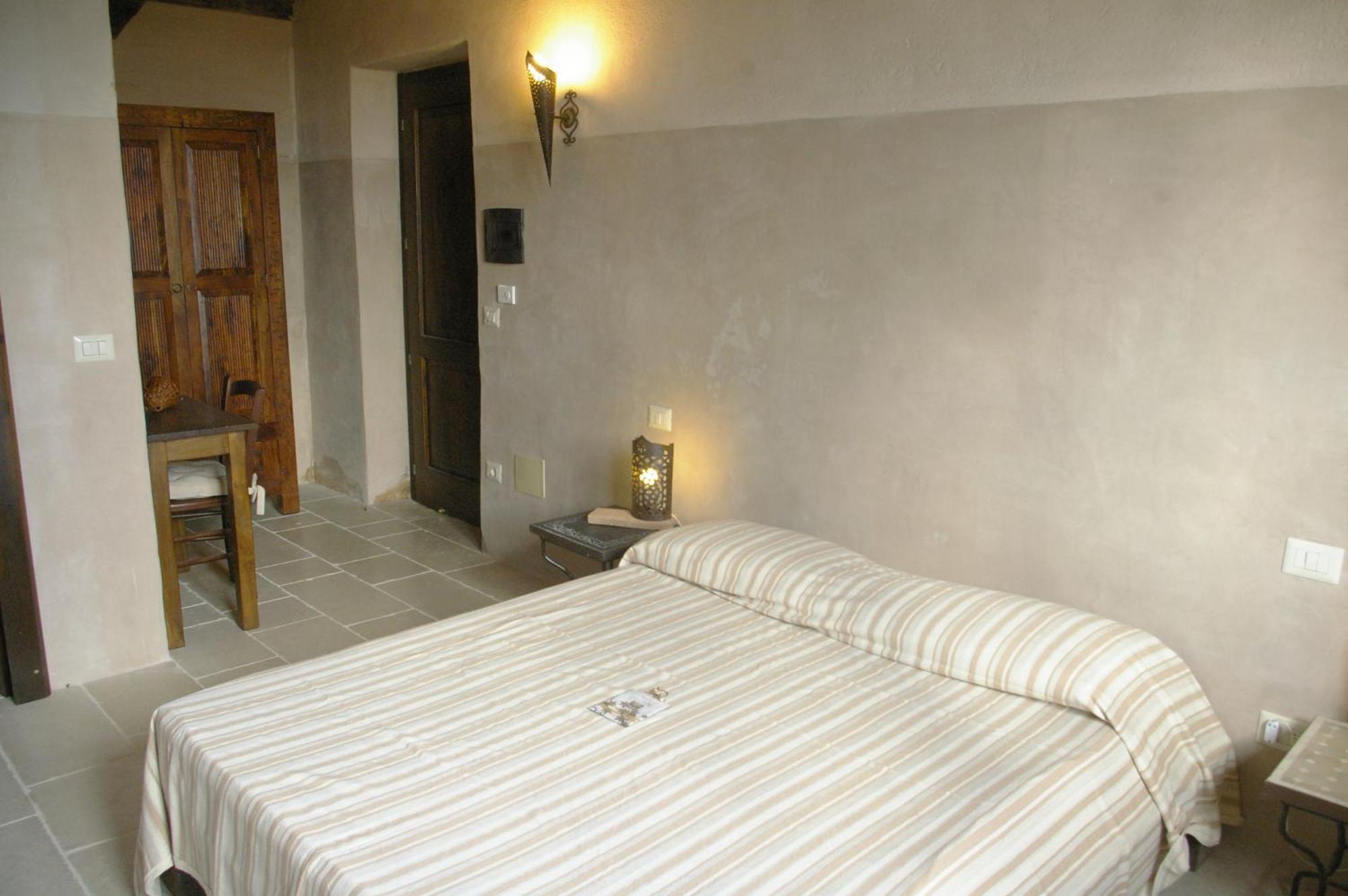 B&B Casale Di Poggioferro Скансано Стая снимка